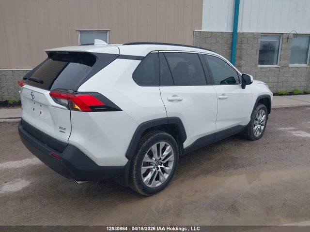 2T3R1RFV1RW436960 Toyota Rav4 Xle/xle Premium