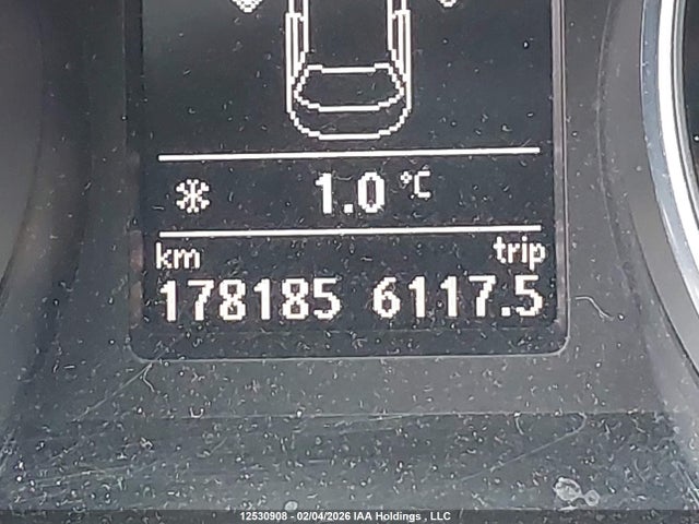 1VWAT7A3XHC056306 Volkswagen Passat 1.8 Tsi Trendline+