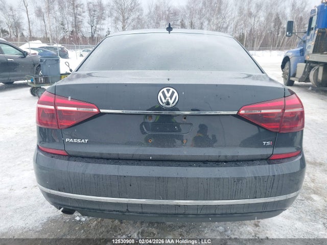 1VWAT7A3XHC056306 Volkswagen Passat 1.8 Tsi Trendline+