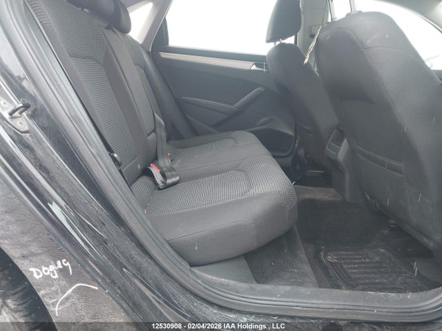 1VWAT7A3XHC056306 Volkswagen Passat 1.8 Tsi Trendline+