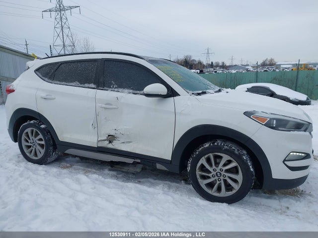 KM8J3CA40JU748316 Hyundai Tucson Limited/sport And Eco/se