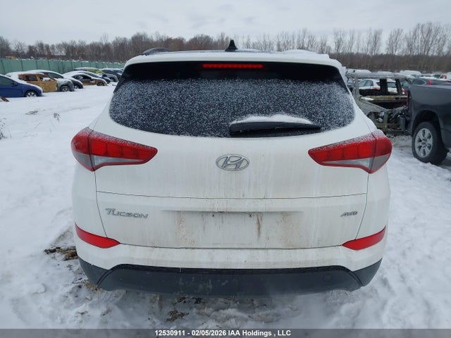 KM8J3CA40JU748316 Hyundai Tucson Limited/sport And Eco/se