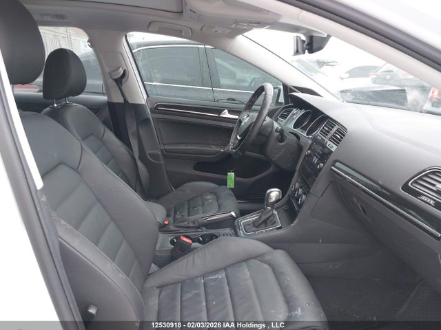 3VWR17AU3KM504313 Volkswagen Golf Sportwagen 1.8 Tsi Execline