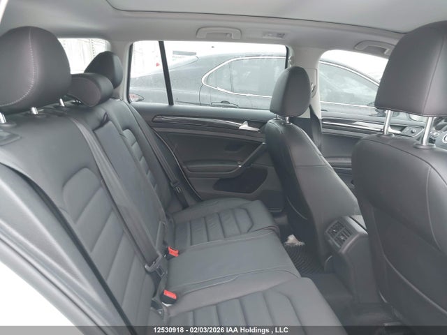 3VWR17AU3KM504313 Volkswagen Golf Sportwagen 1.8 Tsi Execline
