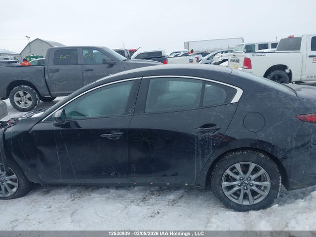 JM1BPABMXS1796442 Mazda 3 Select Sport