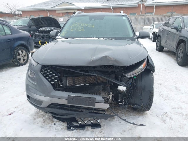 Hyundai Venue Ultimate With Black Interior 2022 KMHRC8A3XNU187524 Image 12