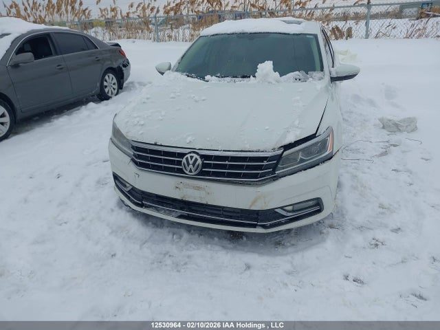 Volkswagen Passat 2017 1VWCT7A34HC013721 Image 6