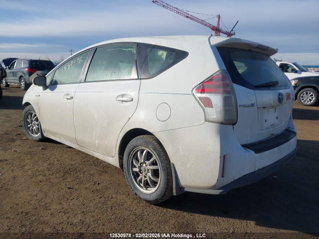 JTDZN3EU8FJ018707 Toyota PRIUS V