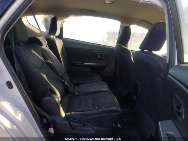 JTDZN3EU8FJ018707 Toyota PRIUS V