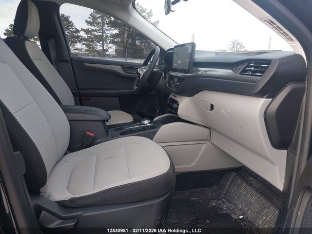 1FMCU9GNXRUA31345 Ford Escape Active
