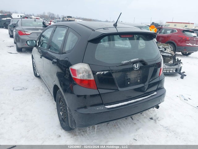 2013 Honda Fit მანქანა იყიდება აუქციონზე, vin: LUCGE8H53D3008527, აუქციონის ნომერი: 12530987