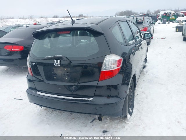 2013 Honda Fit მანქანა იყიდება აუქციონზე, vin: LUCGE8H53D3008527, აუქციონის ნომერი: 12530987