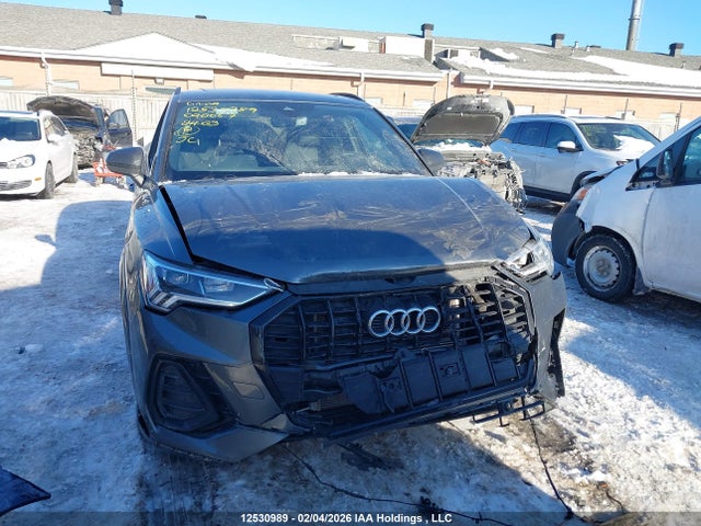 WA1FECF3XR1040067 Audi Q3 Technik 45