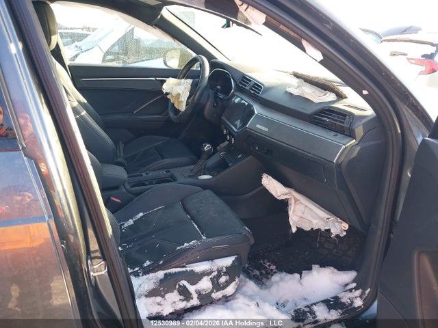 WA1FECF3XR1040067 Audi Q3 Technik 45