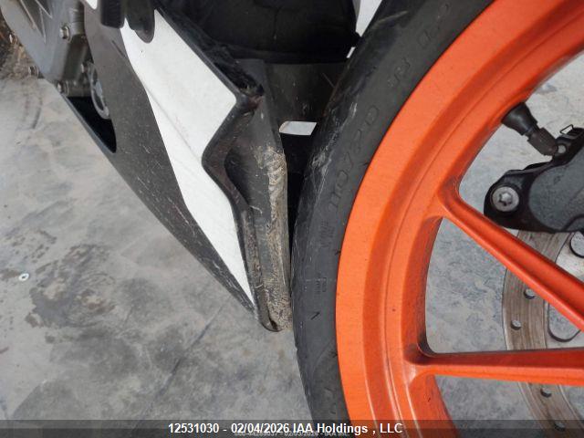 KTM 390 Rc 2019 MD2JYJ405KC218038 Image 16