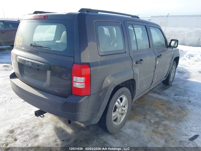 1C4NJPAA1ED773398 Jeep Patriot Sport/north