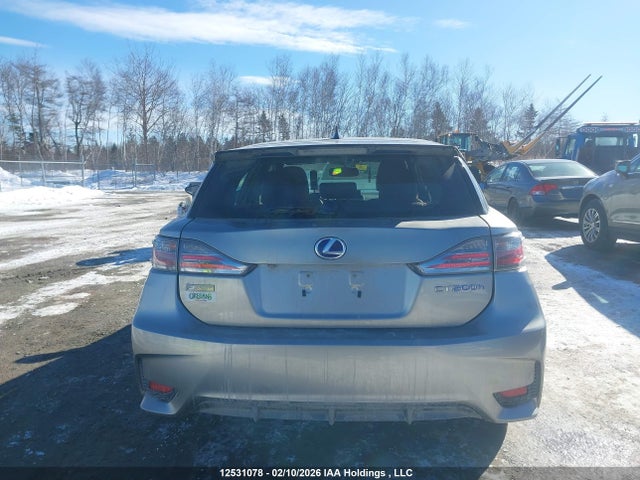 Lexus CT 200H 2017 JTHKD5BH3H2293422 Image 17