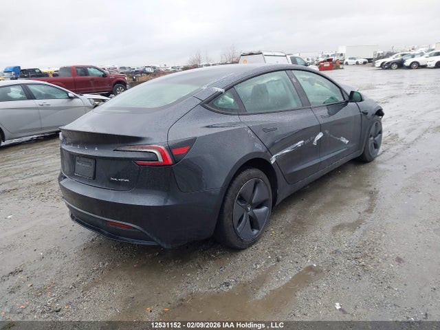 5YJ3E1EB2SF960178 Tesla MODEL 3