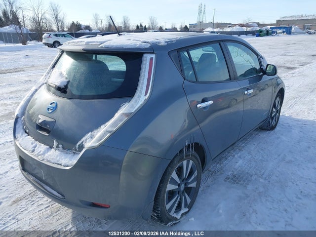 1N4AZ0CP9FC321227 Nissan Leaf