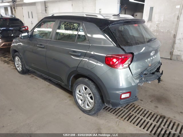 KMHRC8A3XSU387055 Hyundai Venue Preferred W/two-tone