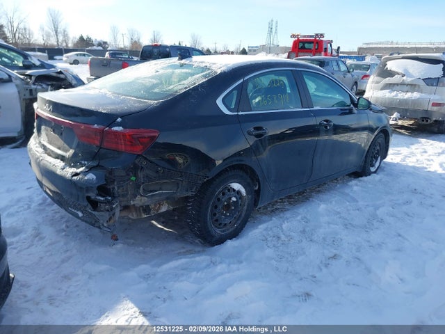 12531225 :رقم المزاد ، 3KPF34AD6PE658918 vin ، 2023 Kia Forte مزاد بيع