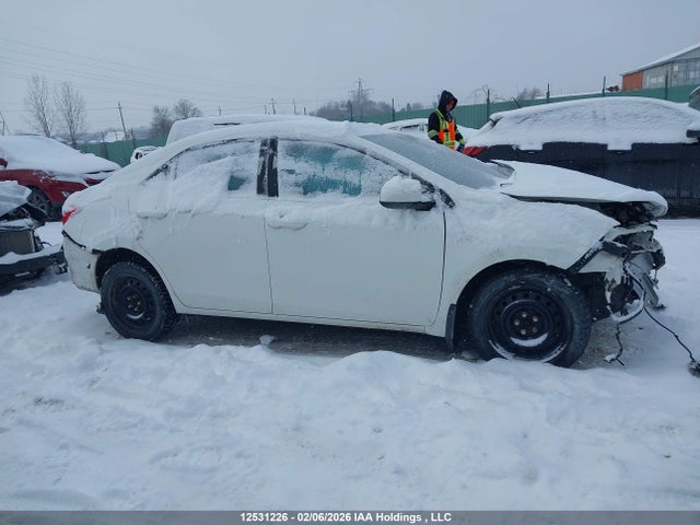 2015 Toyota Corolla Le მანქანა იყიდება აუქციონზე, vin: 2T1BURHEXFC382084, აუქციონის ნომერი: 12531226