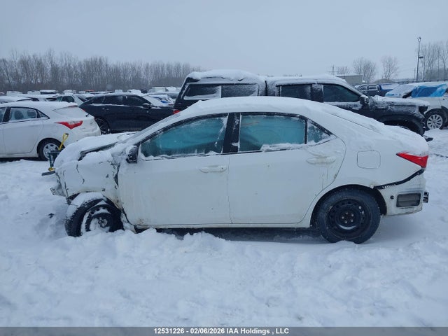 2015 Toyota Corolla Le მანქანა იყიდება აუქციონზე, vin: 2T1BURHEXFC382084, აუქციონის ნომერი: 12531226