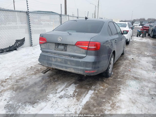 3VW2K7AJ4FM330021 Volkswagen Jetta 2.0l Trendline/2.0l Trendline+