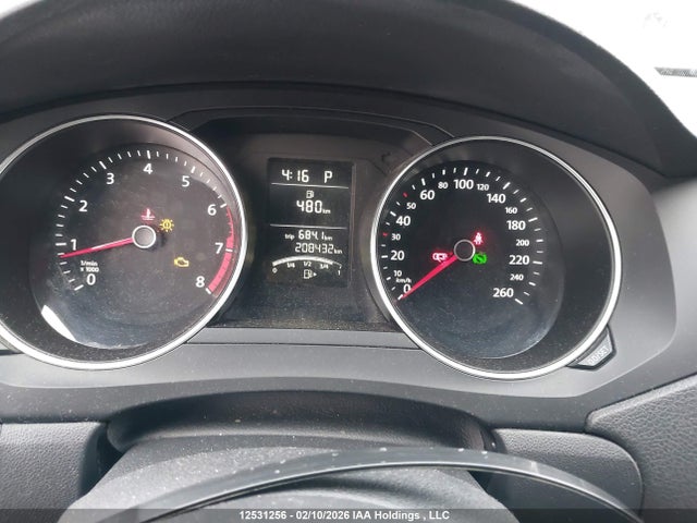 3VW2K7AJ4FM330021 Volkswagen Jetta 2.0l Trendline/2.0l Trendline+