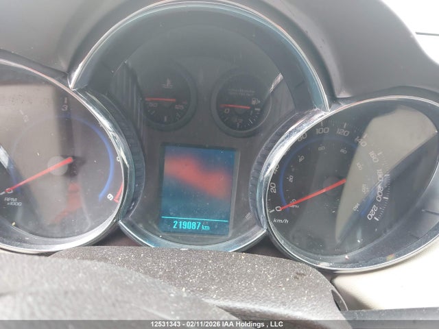 1G1P75SZ0F7276772 Chevrolet Cruze