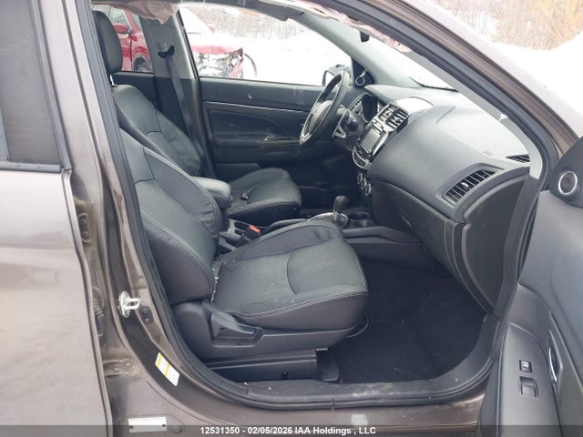 JA4AJ4AW3HZ606955 Mitsubishi Rvr Se Limited/gt