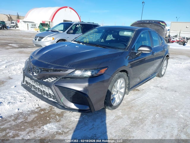 4T1G11AK3NU682577 Toyota CAMRY SE