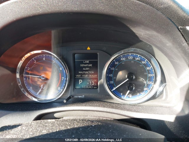 2018 Toyota Corolla მანქანა იყიდება აუქციონზე, vin: 2T1BURHE5JC970726, აუქციონის ნომერი: 12531369