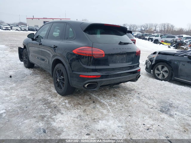 Porsche Cayenne 2016 WP1AA2A23GLA01549 Image 3