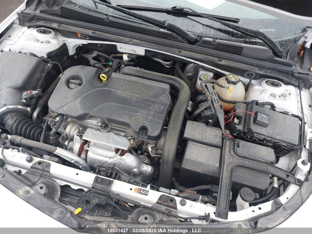 1G1ZD5ST8NF119928 Chevrolet MALIBU LT