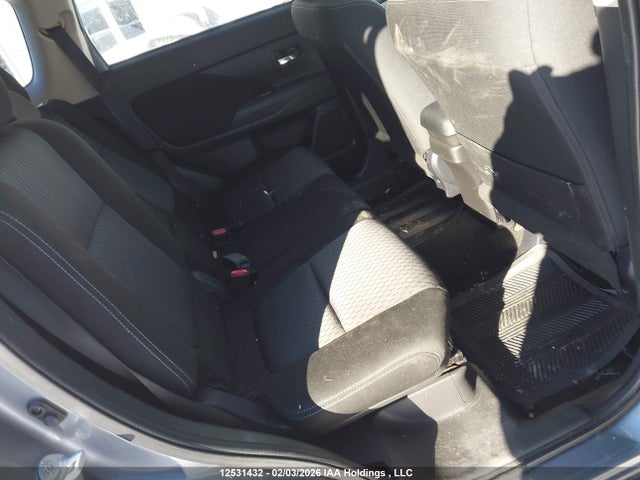 2015 Mitsubishi Outlander Se მანქანა იყიდება აუქციონზე, vin: JA4JZ3AX1FZ602900, აუქციონის ნომერი: 12531432