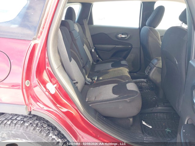 1C4PJLAB9FW516151 Jeep Cherokee Sport