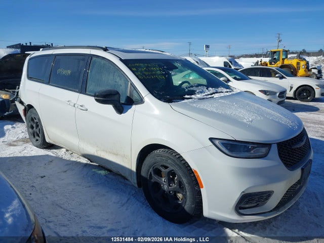 2025 Chrysler Pacifica Limited მანქანა იყიდება აუქციონზე, vin: 2C4RC1GGXSR602467, აუქციონის ნომერი: 12531484