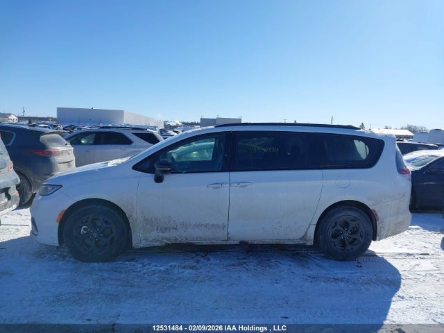 2025 Chrysler Pacifica Limited მანქანა იყიდება აუქციონზე, vin: 2C4RC1GGXSR602467, აუქციონის ნომერი: 12531484