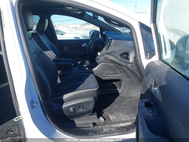 2025 Chrysler Pacifica Limited მანქანა იყიდება აუქციონზე, vin: 2C4RC1GGXSR602467, აუქციონის ნომერი: 12531484