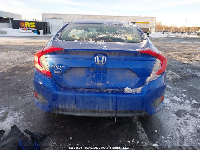12531501 :رقم المزاد ، 2HGFC2E53JH013051 vin ، 2018 Honda Civic مزاد بيع