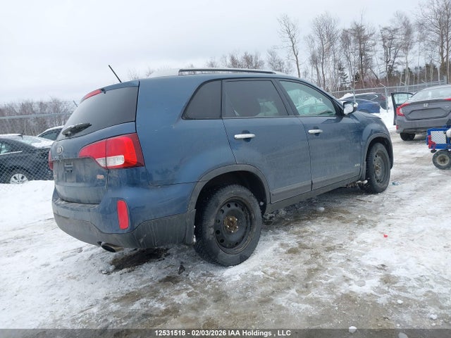 5XYKTCA6XFG584057 KIA SORENTO LX