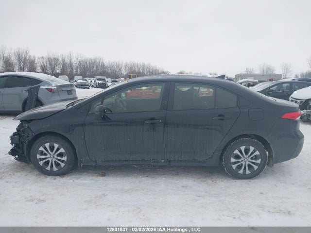 JTDBCMFE1S3105061 Toyota Corolla Le/se/xle