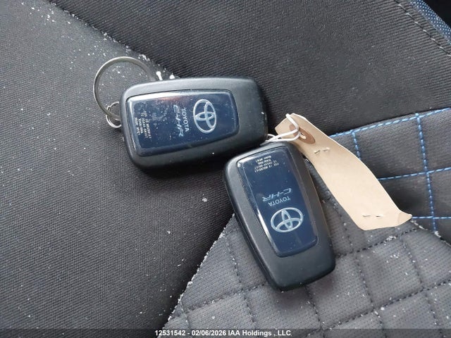JTNKHMBX3N1133352 Toyota C-hr Xle Premium