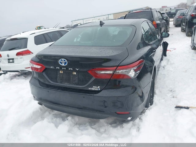 4T1B21HKXNU018404 Toyota Camry Xle/se