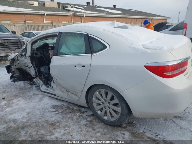 1G4PN5SK3E4117613 Buick Verano