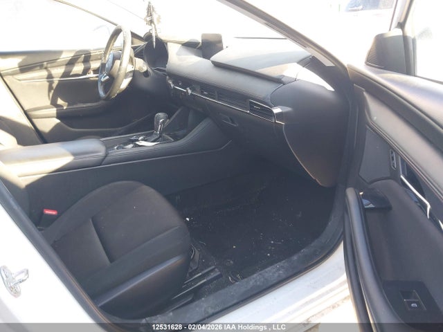 JM1BPBCM0K1133160 Mazda 3 Preferred Plus