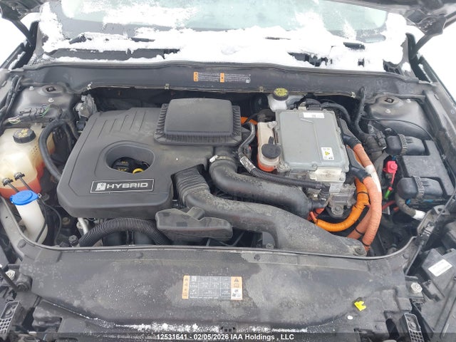 3FA6P0RU1JR215406 Ford Fusion Titanium/platinum Hev