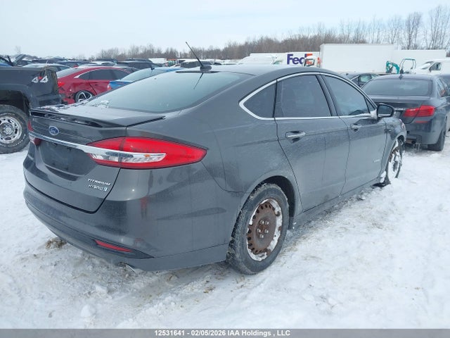3FA6P0RU1JR215406 Ford Fusion Titanium/platinum Hev