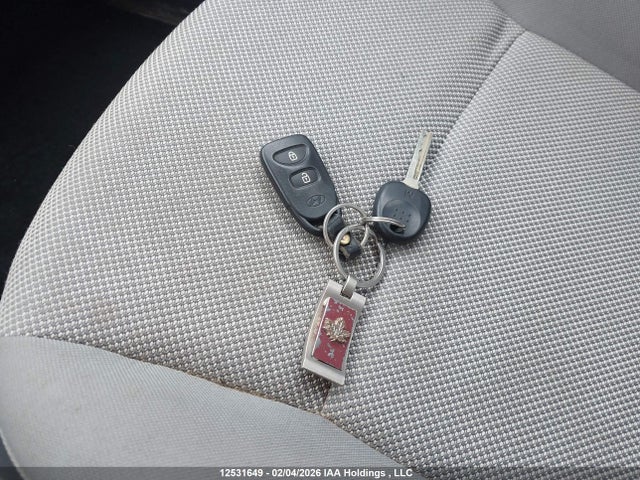 12531649 :رقم المزاد ، KMHCT4AE0CU137390 vin ، 2012 Hyundai Accent Gls/gs مزاد بيع